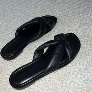 Never worn Schutz black sandals